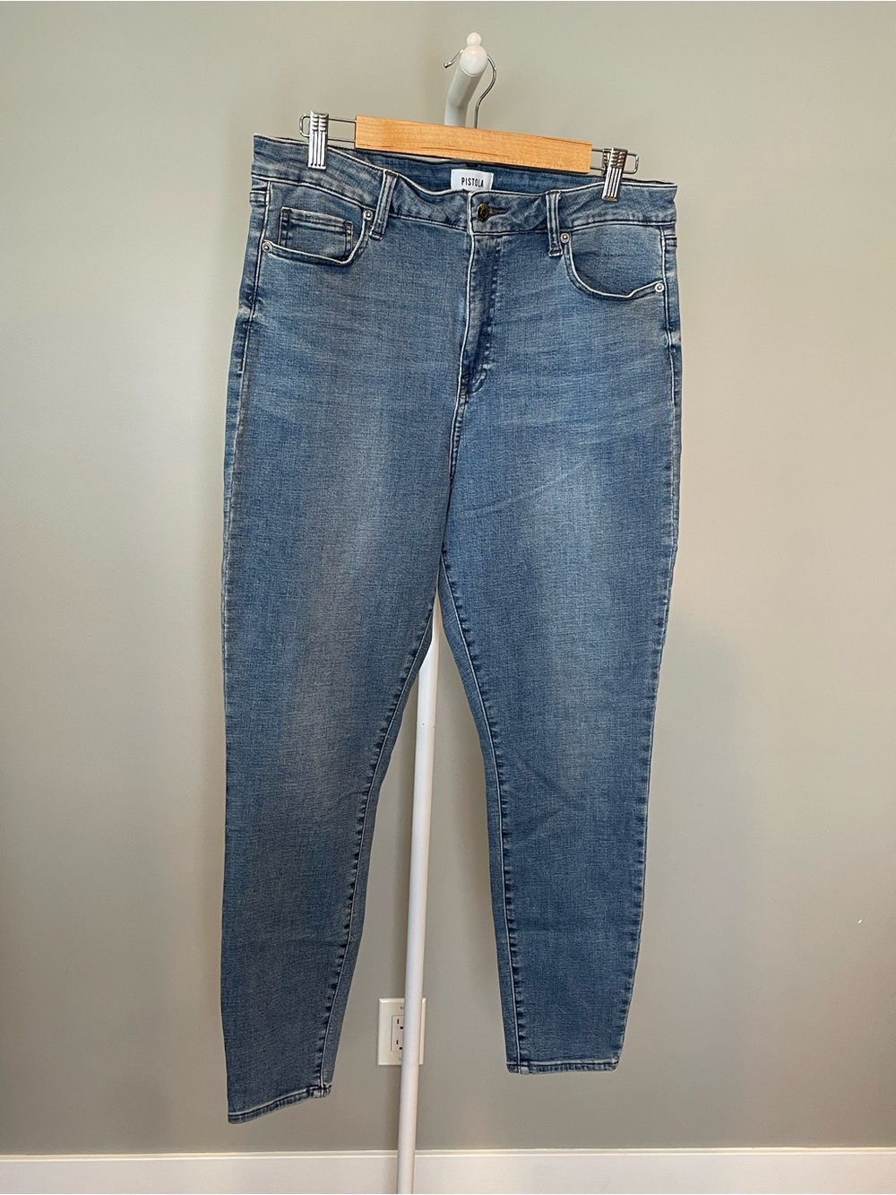 pistola Women's Skinny Jeans in Medium Blue Wash